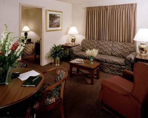 Congress Hotel & Suites 노르크로스 객실 사진